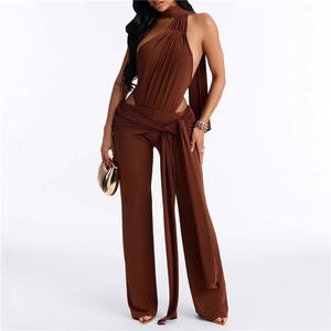 Set Sexy alla Moda in Due Pezzi per Donna: Top Halter Senza Schienale e Pantaloni Lunghi Dritti, Outfit Elegante da Strada - Product Image 1