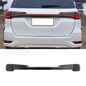 Pour Toyota Fortuner 2016-2024, feux de jour à LED, lampe étanche, ensemble de feux arrière de voiture, kit carrosserie - Product Image 4