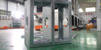 Machine LMS Machinery CU 300 LGSF pour la construction de charpentes en acier