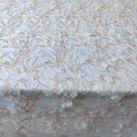 Nappe élégante en broderie florale bleu clair |   Housse de table ronde de luxe sur mesure pour mariage et banquet