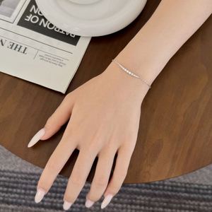 ดีไซน์มินิมอล Dylam เงินแท้ 925 ประดับเพชรคิวบิกเซอร์โคเนีย 5A สร้อยข้อมือปรับขนาดได้พร้อมตัวล็อกแบบเลื่อนสำหรับผู้หญิง - Product Image 4