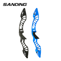 Riser de tir à l'arc métallique personnalisé 25 "droitier noir bleu ILF Recurve Bow Riser pour la compétition