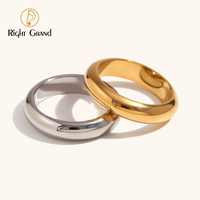 Bague de couple simple et lisse en acier inoxydable plaqué or 18 carats, vente en gros, bijoux de mode personnalisés, très prisés, pour femme