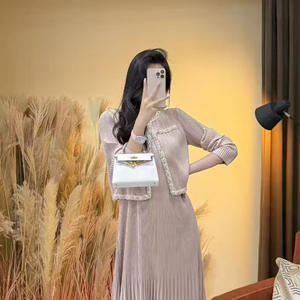 Manteau zippé vintage en molleton texturé Miyake Plissé, mode automne-hiver, amincissant, pour le bureau et les trajets quotidiens, ensemble jupe et haut - Product Image 4