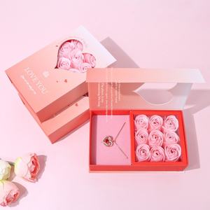 Nouvelle boîte à bijoux romantique en forme de cœur avec neuf roses, boîte cadeau de fleurs éternelles, savon rose, fleur préservée, boîte à collier et bague, Saint-Valentin - Product Image 1