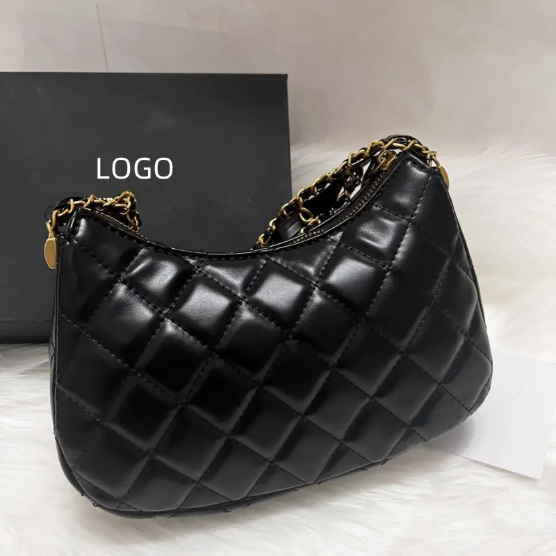 Женская сумка-шоппер из черного золота