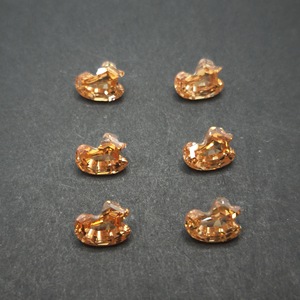 Oval Diamond 7x9mm Cherry Blossom Pink Cornflower Color For Specific Shape Requirements Contact Seller - Product Image 4
