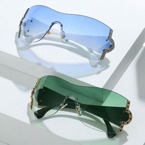 Gafas de Sol de Lujo con Logotipo Personalizado 2022, con Diamantes, Extra Grandes, sin Montura, con Lentes de una Sola Pieza, para Mujer - Product Image 4