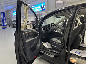 Gebruikte Auto 2021 Master Series 2.0T (390T) Sup Reme Edition Trumpchi M8 - Product Image 5