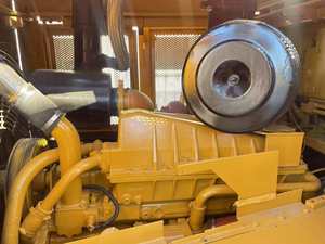 รถดันดิน CAT D8T มือสอง 40 ตัน รุ่นปี 2024 แบบตีนตะขาบ สภาพดีเยี่ยม ราคาถูก อะไหล่เครื่องยนต์แท้จากญี่ปุ่น - Product Image 6