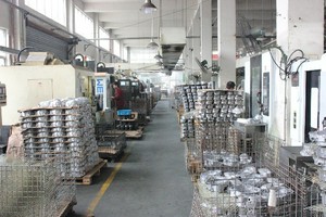 Centre d'usinage vertical 3 axes T500 - Fraiseuse stable et fiable pour boîtiers de moteurs, aluminium et pièces - Product Image 3