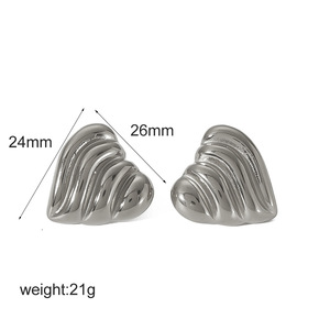 Heart-Shaped Stainless Steel Stud Earrings 18K Gold Plated Non-Fading <b>Titanium</b> Steel Fashion Jewelry Gift For Women - Product Image 4
