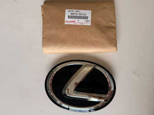 Emblema Original Nuevo y Genuino 90975-02133 para la Parte Delantera del Automóvil, Logotipo de Alta Calidad con Radar Anticolisión para <span class=keywords><strong>Lexus</strong></span> <span class=keywords><strong>LS</strong></span> 460 2014 - Product Image 3