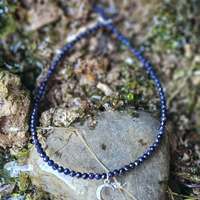 Collier artisanal de qualité supérieure en gros, perles de lapis-lazuli d'été, charme de lune en argent, bijoux délicats, non ternissables