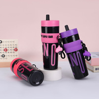 Bouteille d'eau en plastique PC transfrontalière grande capacité résistante aux hautes températures avec infuseur à thé et paille – Tasse à café portable et élégante