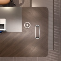 Bureau de direction moderne avec armoire de rangement latérale, panneau de dissimulation et gestion des câbles – Poste de travail en bois pour manager