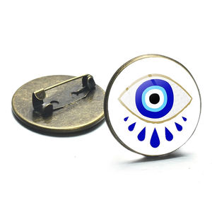 Mochila de dibujos animados farmacéutico alfileres de solapa mal de ojo Pin imán solapa Dab Demon Slayer esmalte insignia Halloween esmalte solapa Pin - Product Image 5