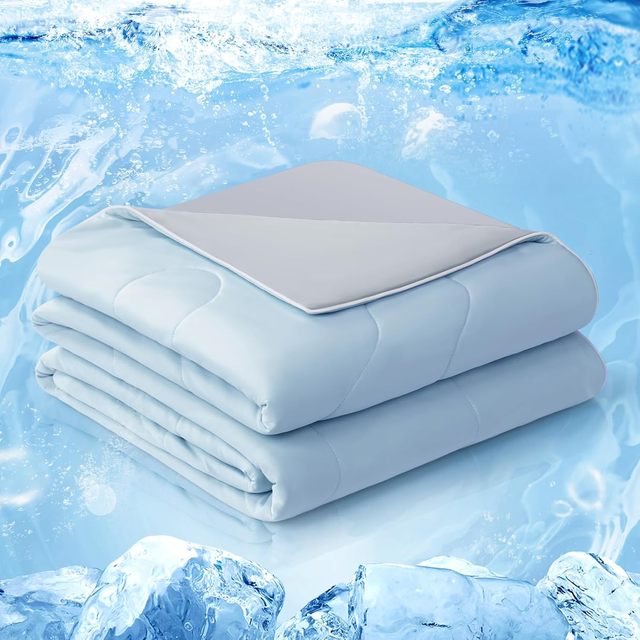 Dual-Sided Lightweight Cooling Blanket for Hot Sleepers, Q-Max 0.4 Breathable Cooling Quilt for Night Sweats