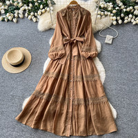 Robe longue élégante pour femmes WIWT, rouge, avec empiècements en dentelle, coupe trapèze, col montant, manches lanternes, ceinture, robe de soirée décontractée pour femmes