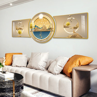 Peinture murale d'animaux dans un paysage moderne, art luxueux et simple en porcelaine de cristal, triptyque pour la décoration du salon