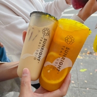 Imprimé clair givré jetable en plastique U forme tasse verre jus lait bulle thé tasse en plastique avec couvercles
