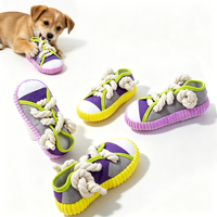 Jouet pour chien en forme de chaussure en toile et corde de coton TPR à bords ondulés, avec son froissement intégré, accessoire interactif d'entraînement pour la vente en gros