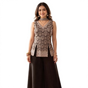 Salwar Kameez Traditionnel Femme Émeraude Royale en Georgette Véritable avec Haut Brodé et Bas en Chinon Noir Longueur Ras du Sol Coupe Classique - Product Image 1