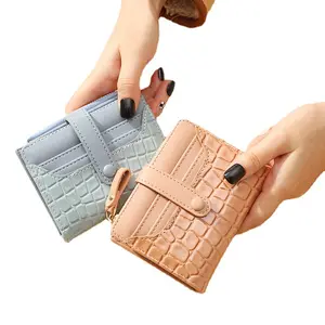 2023 versão coreana das mulheres novas do crocodilo do vintage padrão carteira curto simples temperamento multi-cartão slot cartão titular da moeda saco