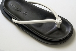 Sandales PUP d'été pour la plage, nouvelles sandales unisexes faites à la main en cuir de vache véritable, à bout tubulaire, semelle épaisse, noires, légères - Product Image 6