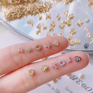 Tự Làm Đồ Trang Sức Đồng Vàng Hình Học Vòng Tròn Rỗng Trái Tim Sao Phụ Kiện Lấp Lánh Zircon Gấu Chân Sét Chữ Thập Thư Mặt Dây Chuyền - Product Image 2