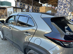 Déflecteurs de fenêtre adhésifs d'origine pour Toyota YARIS <span class=keywords><strong>CROSS</strong></span> 2020+ – Pare-pluie 4 pièces - Product Image 5