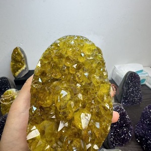 คริสตัลสีเหลืองสวยงามแบบขายส่ง - ของตกแต่งคริสตัลอเมทิสต์สไตล์โบฮีเมียนพร้อมประดับด้วยสีขาว - Product Image 4