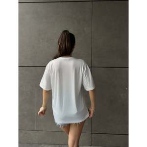 T-shirt à imprimé floral pour femme, 100% coton jersey, manches régulières, respirant, impression sérigraphique - Product Image 4