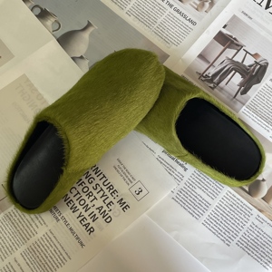 Nuevas Pantuflas de Pelo Sintético Verde 2026, Estilo Casual, Tipo Mule, Forradas de Piel, de Alta Gama, para Mujer - Product Image 5