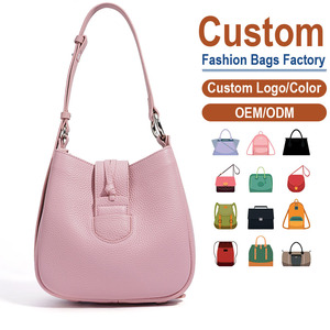 Sac à bandoulière en cuir pleine fleur, texture fine grainée, fermoir à nœud torsadé, sangle réglable, personnalisation disponible - Product Image 1