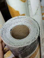 Papier peint en mousse PVC auto-adhésif imperméable à l'humidité panneau en plastique aluminium papier peint à peler les carreaux de marbre