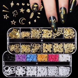 Ornements pour ongles en résine colorée, diamants cassés, diamants à fond plat, diamants ronds japonais, ornementés de mélanges dorés, simples et tridimensionnels. - Product Image 3