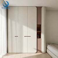 Meuble de rangement professionnel intégré pour chambre à coucher, gain de place, idéal pour les résidences modernes, appartements et projets de design de chambre.