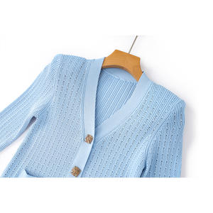 高品质时尚优雅精品批发蓝色针织女装秋季v领喇叭袖上衣鱼尾裙 - Product Image 2