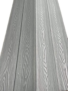 Tarima Exterior de Madera Plástica Compuesta (WPC) Europea Resistente a las Polillas, Baldosas para Patio con Aislamiento Térmico y Relieve 3D - Product Image 6