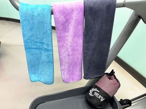 Serviette de sport de haute qualité pour la remise en forme, avec logo personnalisé, broderie en relief, écologique, séchage rapide, en microfibre épaisse - Product Image 3