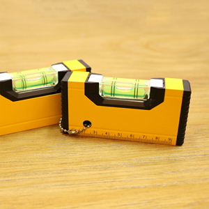 Cep <span class=keywords><strong>Mini</strong></span> mıknatıs seviye taşınabilir manyetik su terazisi kare anahtarlık tübüler kabarcık 100mm su terazisi - Product Image 6
