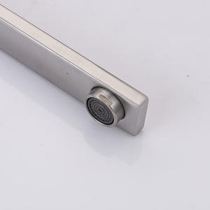 ก๊อกน้ำครัวแบบท่อแบนสแตนเลส SUS304 รุ่น BULK 6706 สำหรับอ่างล้างผักแบบรูเดียว ท่อรูปตัวที 7 ช่อง รองรับแรงดันน้ำ 1.6MPa - Product Image 5