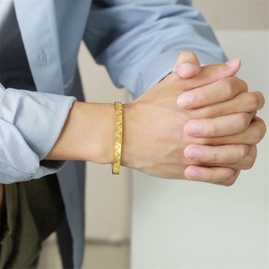 Hot Selling Gold Plated <b>Bangle</b> Jewelry Simple Opening <b>Bangle</b> <b>Bracelet</b> - Product Image 3
