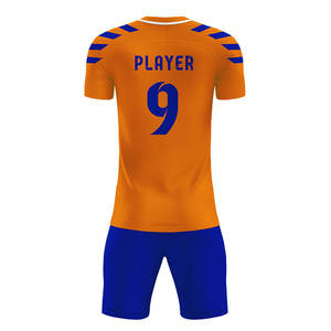 Vêtements de sport pour hommes adultes 100% polyester respirant et léger, service OEM, uniforme de football personnalisé à vendre - Product Image 3