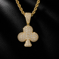 Collier pendentif Iced Out Club Suit en laiton doré avec zircone cubique pour homme, bijoux Hip Hop Streetwear