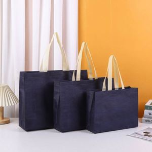 Sacs de courses imprimés réutilisables et recyclables en non-tissé, avec poignées renforcées super résistantes et fond en plastique épais pour l'épicerie et le commerce de détail - Product Image 4