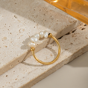 Anello X&L Siez <span class=keywords><strong>7</strong></span> in Acciaio Inossidabile con Perle Naturali Eleganti per Donne, Placcato in Oro 18K PVD, Gioiello Charm per Uso Quotidiano, Vendita all'Ingrosso - Product Image 3