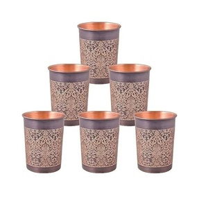 Vidrio de cobre sólido de buen aspecto con forma elegante para beber agua en la oficina del gimnasio en casa o durante el viaje del proveedor indio - Product Image 1