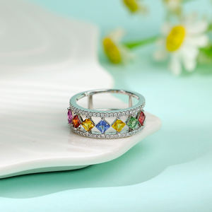 Anillo de Compromiso Promocional de Oro Blanco Sólido de 18K con Zafiro Colorido Corte Princesa, Diseño Geométrico, Chapado en Rodio, Joyería Fina - Product Image 3